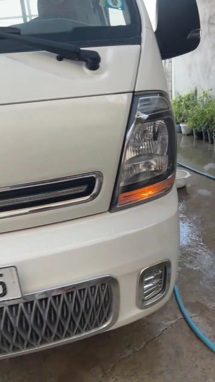 به ناوي خواي گه وره  كيا موديل ٢٠٢٣ سفر  ماشالله سه ياره كه نوكه ده رزي پيوه نيه  سپيري دانه گيراوه لوك لوكه سه ياره كه به سفري خوم ده رم كرده  ره قه م كه ركوك ره قم سه نه وي تازه يه به ناوي خومه يه  به شه رت ته حويل  ده عامي بؤ ده عامي به شه رت مه كينه خول شه ريكه ي له سه ره سفره سفره ٢٠ هه زار هه قيقي رويه سعري  160 و مه جال 

له كه لارم موشته ري نيت سه رم مه هيشينه 
***********
