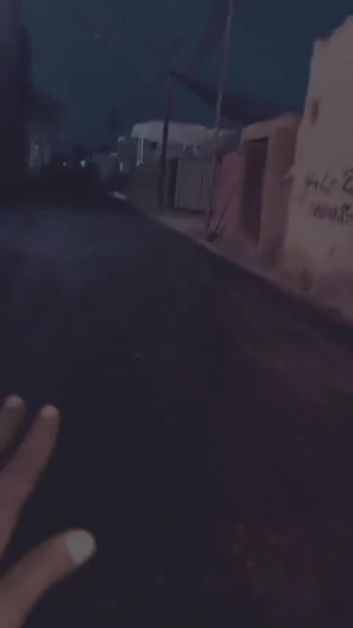 قطعة أرض للبيع – بغداد / سبع قصور
📍 الموقع: شارع أبو علي، مقابل مصور مرتضى رماحي، شارع 8 متر

📐 المساحة: 170 م²

📏 الواجهة: 15.40 × 11.15 م

💧 تحتوي على 4 صوندات ماء

🚰 تحتوي على 3 مجاري

🔹 البيع كامل 170 متر

🔹 أو إمكانية بيع النصف 85 متر

📲 ***********
