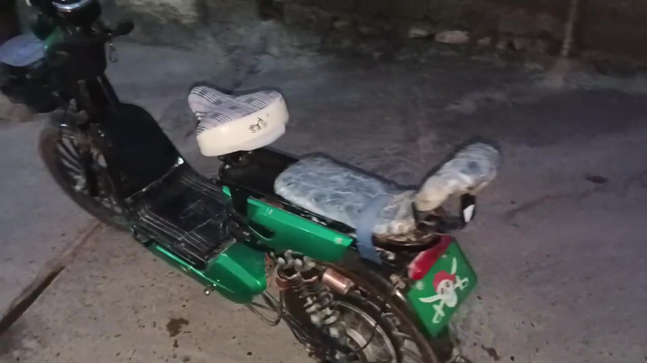 للبيع دراجه شحن 200بي بمجال الاستفسار على هذا الرقم***********
