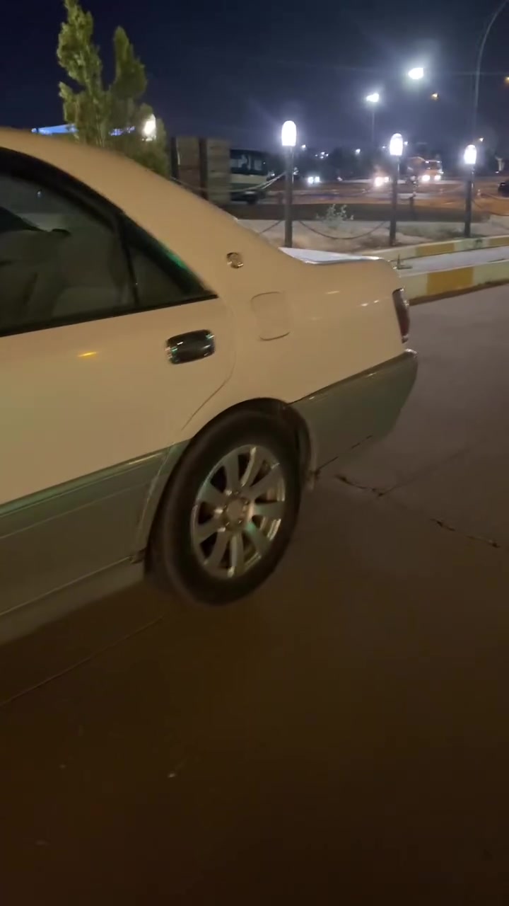 سـەرەتا بــەناوی خــوای گـەورە 
مەلیــکە مــووس بەســعرێــکی تـەواو جــیاواز 
بــەپـارەی خــوار بــڕاوە 
دیفـــۆڕی ١٧٥
٤دوگمە 
ســەلاجــە مـــەرکەزی 
هـــەر٤کوشـــن کارەبــا ســـوکان کــارەبا 
گێـــچ ئــەلیکـــترۆنـی 
تــەبــریــدوو ســەلاجـــەو مــەرکـــەزی بــەشەرت 
تەتــها ٣٦گــەڵا 
بێــــدە عمــوو لێـدراو 
شوێن نزیک سلێمانی 

***********
***********
