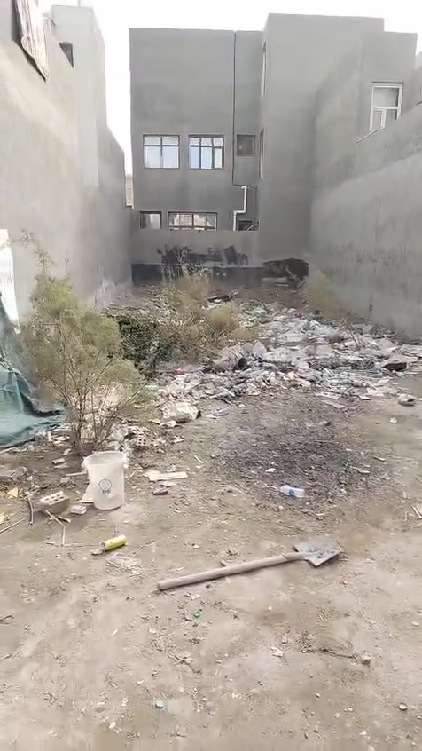 السلام عليكم يوجد لدينا قطعه للبيع مساحه 150 م واجهه 7ونص ونزال 20 جميع الخدمات موجوده ماء وتبليط وكهرباء ومدارس نوع الملك طابو زراعي سند 25اقرار محكمه وتنازل شركة العنوان بغداد الدوره مدخل البوعيثه مجمع شواطئ دجله شارع حلويات الحمداني السعر مناسب الاستفسار اتصل على هاتف *********** ***********
