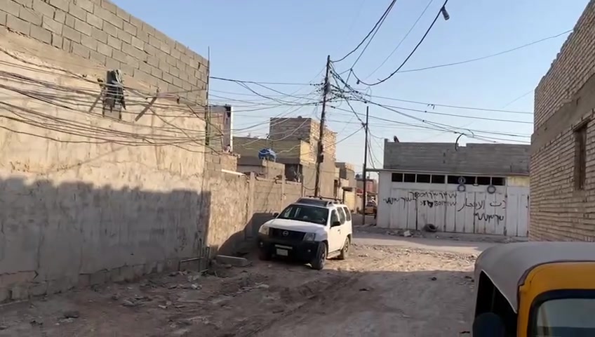 بيت 140بل حمديه يم السوك ثاني وحلين مجر 250اريد.ابيعه *********** هسه تبليط ومي ومجاري
