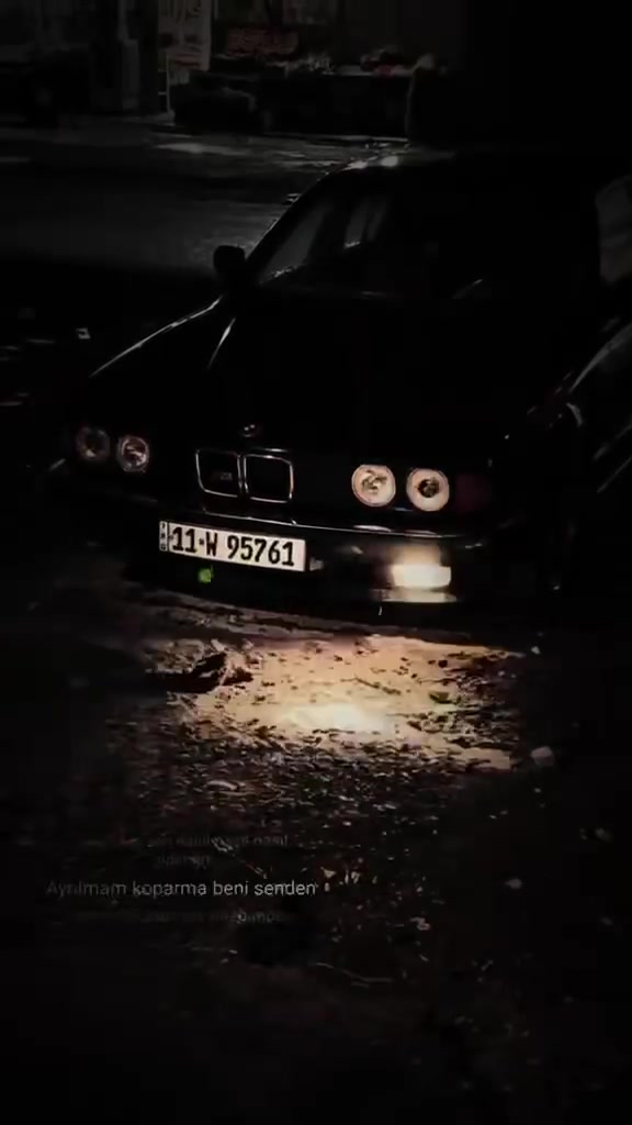 سياره BMW 
موديل 1990 
سياره خير من الله  
صدر امامي خلفي جديد 100/100
تخم تاير جديد 
سبلت كهربائية  تبريديه خير من الله 🥶 
منضومه زنون LED 
تشغيل عن بعد اطفاء 
جام اتو 
تقسيم لايتات 
مكينه كير خير من الله  
بس يرد ترتيب البطاين فقط 
كهربايات خير من الله  
سياره ع ايدي 
رقم نكليزي تحويل ثاني يوم 
55 وبيه مجال لللطيبن 
***********
