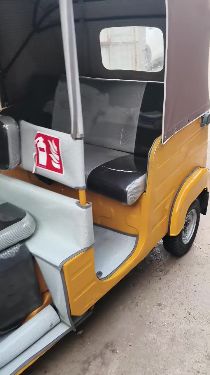 سلام عليكم شباب هاي 2018 للبيع السعر 6 وبيها مجال 
***********
