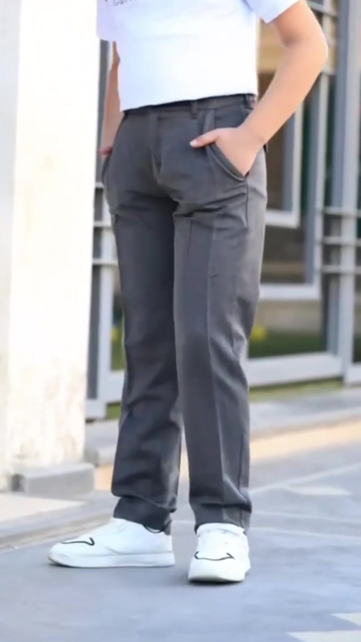 بنطرون قماش بعدة موديلات 
المقاسات ٥سنه إلى ١١ سنه /السعر ١٠
المقاسات  ١١سنه إلى ١٤سنه  /السعر ١٢ألف 
البيع جمله مفرد 
نعتذر عن توقف خدمه التوصيل
 للأستفسار ***********واتس
