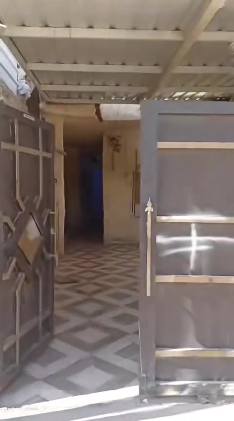 بيت للايجار الفلوجة قرب مطعم ايوب المحمدي
يحتوي ٣ غرف نوم 
استقبال وصالة ومطبخ
وكراج وحديقة 
بدل الايجار ٣٥٠ قفل
للاستفسار التواصل***********

