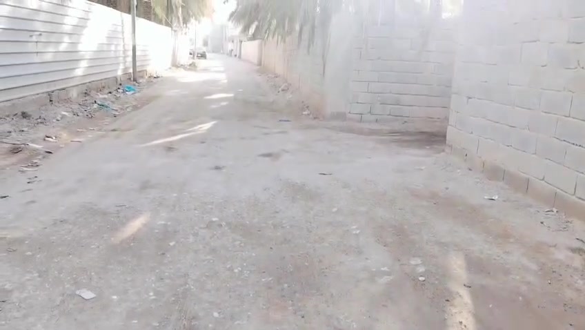 سلام عليكم بيت  طابو زراعي سند ٢٥
مساحه ٣٣٠ متر منطقه الحر الرشديه  
غرفه نوم عدد ٣ صاله  مطبخ  ارضيه كاشي 
اابيت موقعه حلو خلف المحلات الي على الشارع 
سعره ٢٠٠ مليون وبي مجال 
***********

