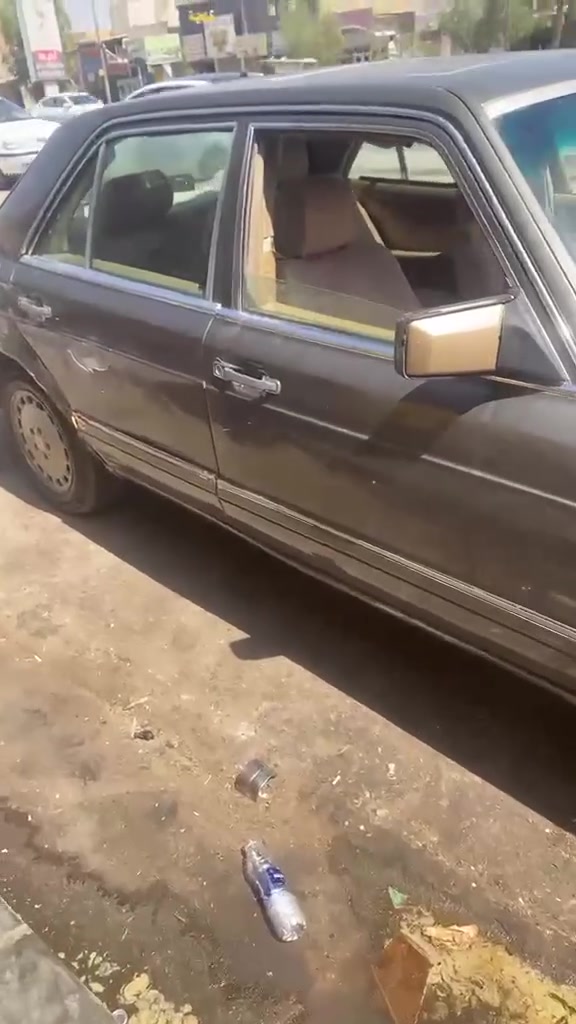 سلام عليكم مارسدس  للبيع او مراوس كير ومكينه بطه 2500ستوني شادهن تبريد شغال تخم تاير كهربايات كله شغاله السعر ب 30/مكانه النجف ***********
