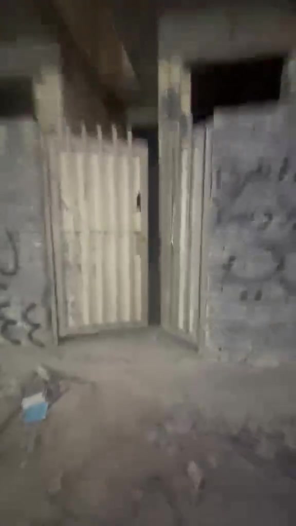 سلام عليكم هيكل ٥٠متر البيع سعر ٦٥وبي مجال ويرهم بل مدعه العنوانالغزاليه شارع الكهرباء مجاور سياج الماء 
***********
