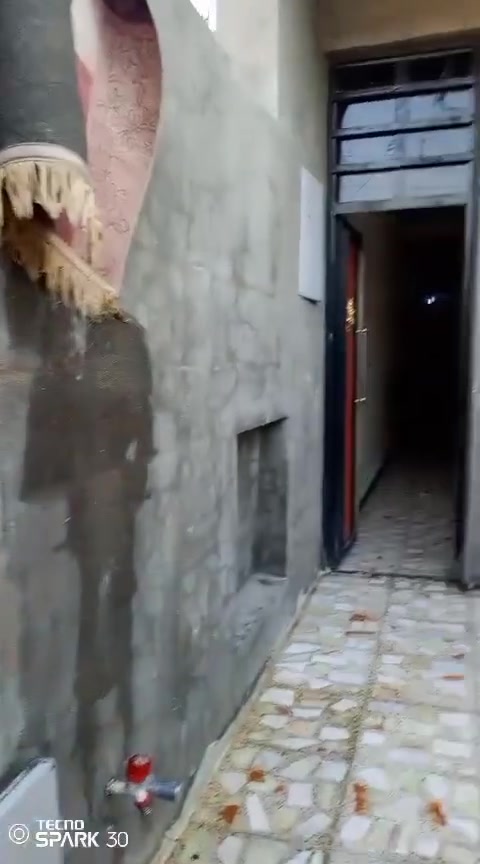 بيت • حي لسفير • قرب سوق لعبيدي