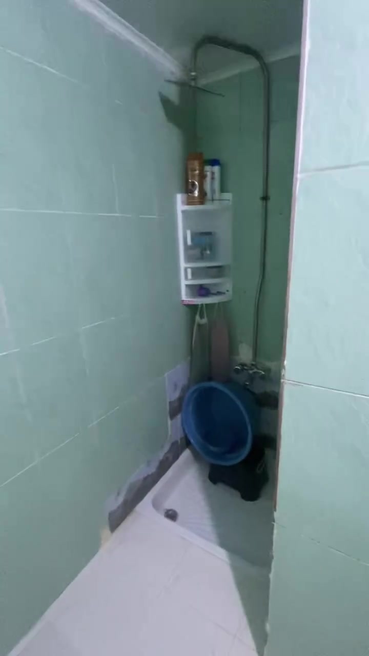 للبيع الطابق الثاني ***********  المساحه ١٢٢ متر
