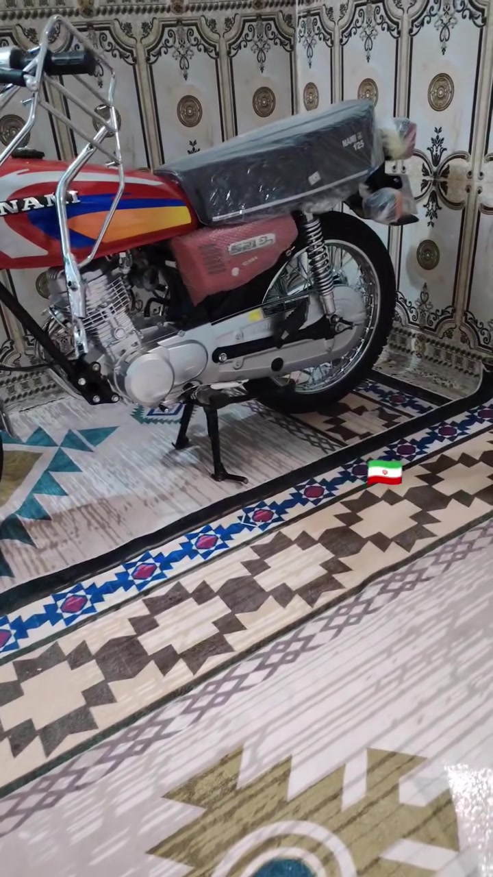 سلام عليكم دراجه لبيع صاله شهر من طالعه سعره ٩٥٠ رقمي *********** بيه وساب
