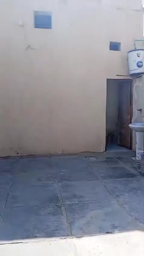 يا الله ✊🏼
بيت للبيع فول نضافه مساحه 130م

الحوش 7*6

سيراميك والحوش ارضيه شتايكر

سعر 15 وبي مجال🔥🔥🔥

للتواصل *********** 00781208249
موقعه الزبير مقابل الصحفيين خلف معارض الزبير😍
