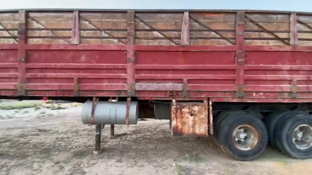 سلام عليكم ورحمه الله وبركاته شباب عربانة جناب للبيع إرتفاع 180+3دناكيرالطول 12متر مدور برمأغ العنوان بغداد التاجي مقابيل منشآت نصر شارع عمشة الشراي يتصل على الرقم ***********
