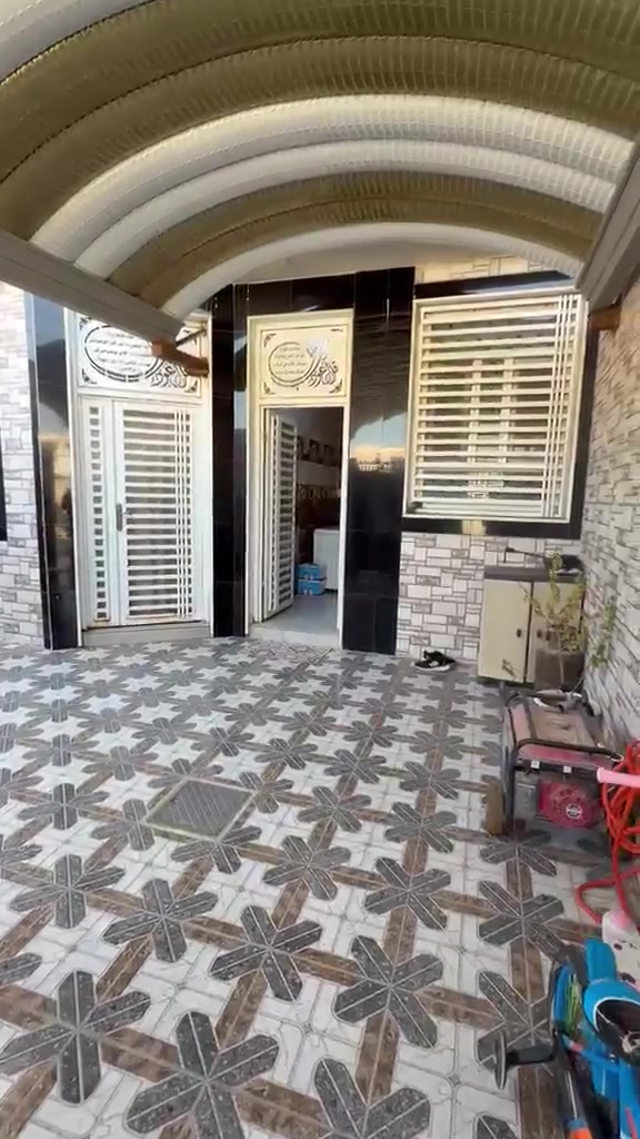 ⭕️(دار للبيع طابو صرف) الموقع ‏المميزه في حي المحاربين

⭕️ (علماًن سعره جداً مناسب )
 
⭕️ المساحة ١٦٥م/طابو صرف/ واجه٧:٥ م نزال٢٢م

⭕️بناء حديث

⭕️الطابق الأول /صالة  ،وهول  ،ومطبخ  ،وغرفتين نوم  ،ومجمع صحيات ،كراج سياره؛

⭕️الطابق الثاني/بيتونه/

⭕️لطلب السعر مراسلة الصفحة او الاتصال على الارقام 

*نستقبل جميع عروضكم السكنية 🏠 والتجارية 🏡 بكافة مناطق الحلة 
……………………………..
للمزيد من المعلومات

مراجعة مكتب ديباج الكائن في شارع ٨٠ مجاور صدليه الكنز او الاتصال☎️***********
