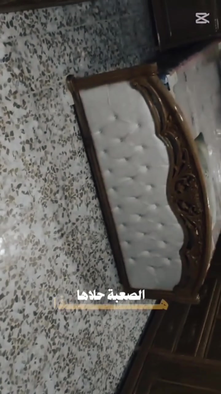 غرفه اخشاب للبيع جديد السعر مليونين و 150 الجانب الايسر موصل حي السماح ***********
