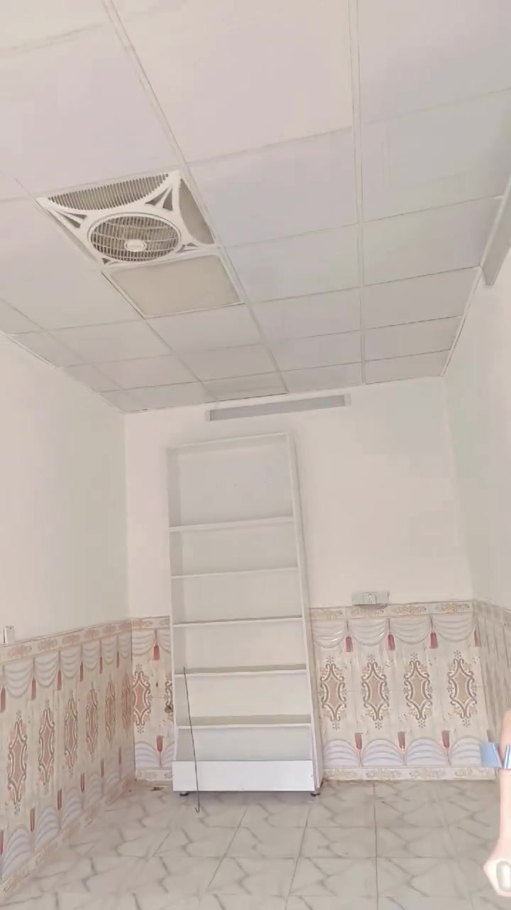 السلام عليكم محل اليجار رقم ***********
