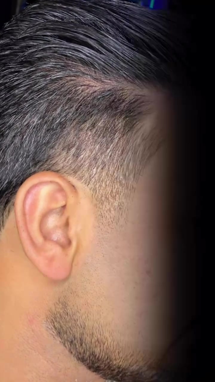 شغل مرتب وتدريجات دقيقة لأبناء منطقتنا بهرز
📍 صالون الرجل الأنيق | الكوافير سجاد بهاء
رأيكم يهمنا بالتعليقات 👇
📞 للحجز والاستفسار: ***********
