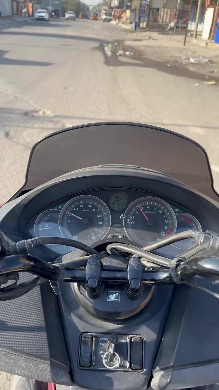 سلام عليكم فورزا 0.12 للبيع 
محرك 300 cc ناعم مجفت
بريكات نضام ABS
دراجه معروفه بمواصفاتها ورزانتها 
سعر الدراجه 1200مليون وميتين الف وبيها مجال بسيط
*********** غير متواجد على الفيس
