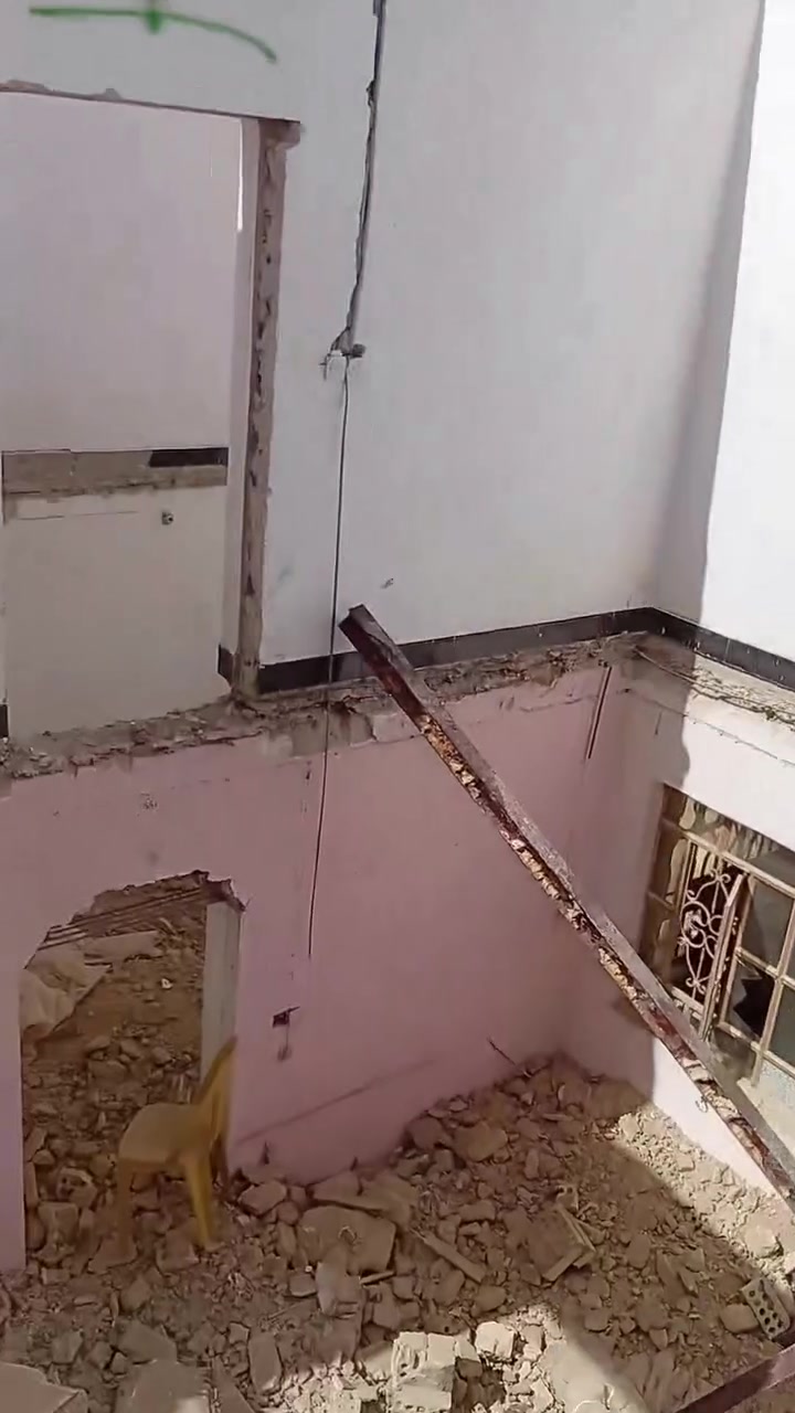 سلام عليكم نشتغل بيوت قديمه وجديده مشتركه تفليش ناصريه ***********
