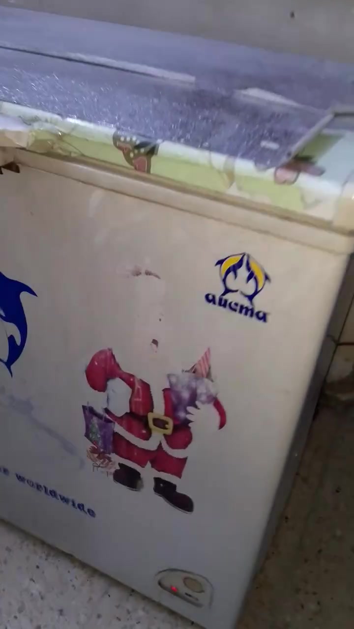 مجمده للبيع مستعمل صار 4 سنوات نظيفه لا مصلح ولا عطل شغال  يثلج مسرعه  للبيع 450 وبي مجال 
بغداد حي الجهاد تواصل وتساب
 ***********
