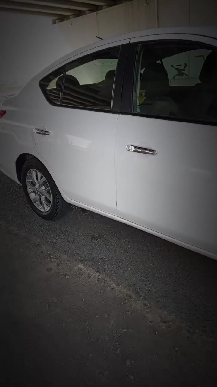 سلام عليكم نيسان فيرسه وارد امريكي بيها جاملق وبيها شويه ب باب المكينه توها شاده جديده صارلها سبوع الرقم بصره نكليزي السعر80 عنوان البصره***********
