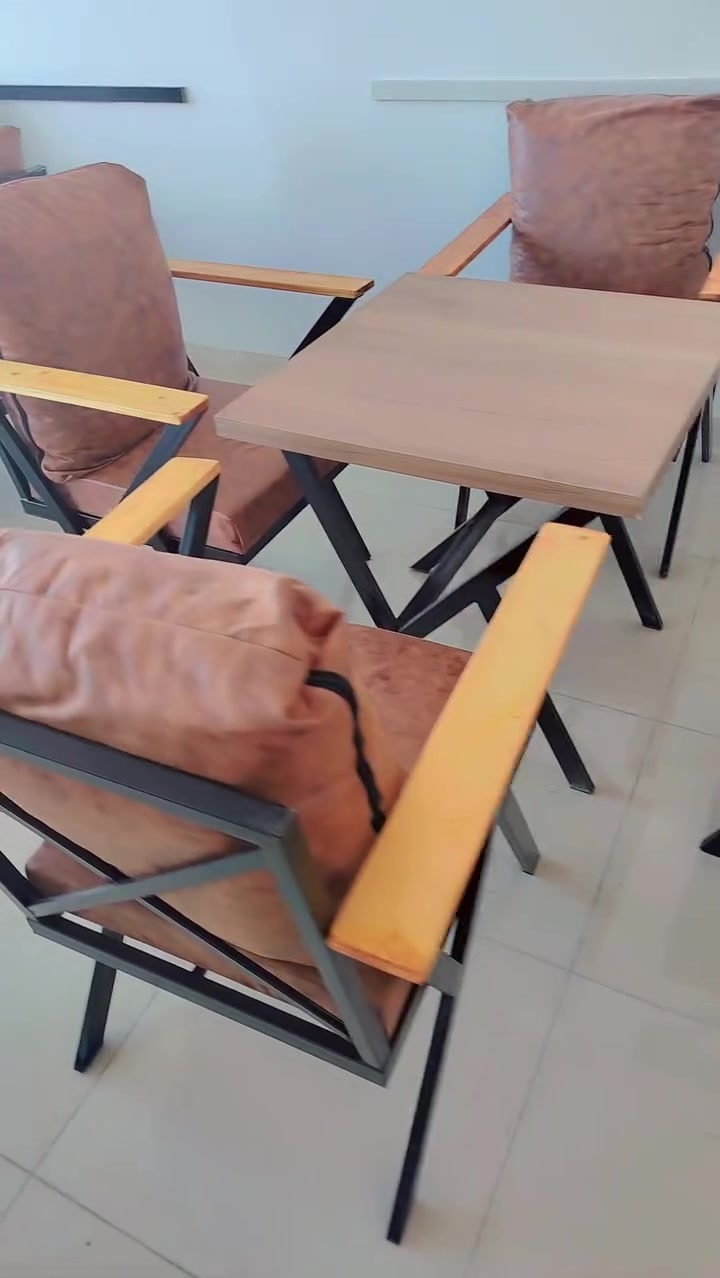 للبيع
***********
