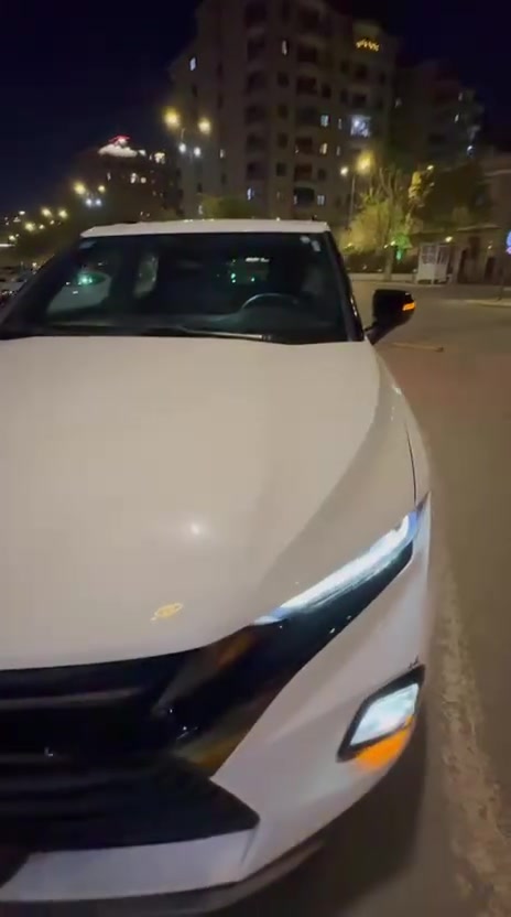 🔱 شيفروليه بلايزر 2022 Chevrolet Blazer LT2
🔘 رقم بغداد (سنوية باسم المالك)

🔸 وارد أمريكي (رقم الشاصي: 3GNKBDRS7NS178395)

🛞 ماشية 44 كم / ميل (استخدام قليل)

🟠 المواصفات (فئة 2LT)
• ⁠محرك 6 سلندر
• ⁠اللون الخارجي: أبيض وأسود | الداخل: جلد أسود
• ⁠فتحة سقف بانوراما
• ⁠كاميرات 360 درجة (رؤية محيطية)
• ⁠رادار أمامي / جانبي
• ⁠تحكم كامل بعجلة القيادة (المقود)
• ⁠إشارات بالمرايا

💢 الضرر والحالة
• ⁠حادث خلفي: قبغ الجنطة مبدل
• ⁠بدون إيرباك (سليم)

✅ ⁠كاملة وبدون أي نقص، نظيفة جداً 

📍 مكان السيارة: بغداد ***********

