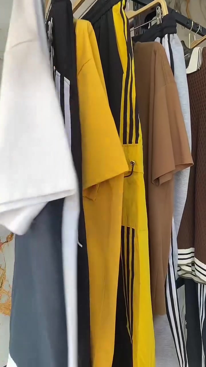 ملابس • ماكو تفاصيل