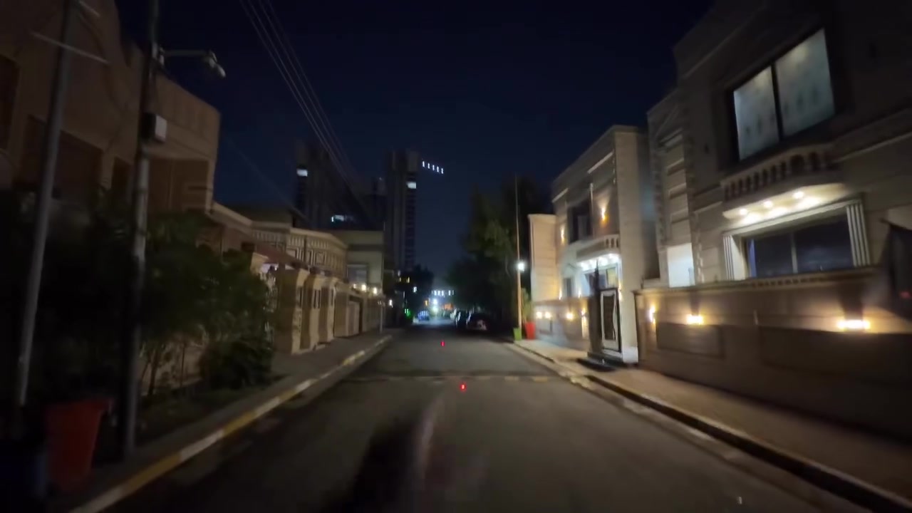 📍 بيت للبيع – الكرادة / حي الطابقين

✨ فرصة مميزة لامتلاك بيت ركن في واحدة من أرقى مناطق الكرادة، بموقع هادئ وقريب من جميع الخدمات، مناسب للسكن أو الاستثمار.

📐 المساحة: 290م²
📍 ركن

🏠 مواصفات العقار: ⭕️ 3 مداخل مستقلة
⭕️ 4 غرف نوم
⭕️ غرفة استقبال
⭕️ هول
⭕️ مطبخ حار
⭕️ مطبخ بارد
⭕️ حمامان
⭕️ حمام خارجي
⭕️ موقع مميز وواجهة ركن

💰 للاستفسار عن السعر:
اكتب تم في التعليقات، أو راسلنا مباشرة لمعرفة جميع التفاصيل.

📞 للتواصل والاستفسار:
***********
📲 متوفر واتساب

🟩 نستقبل جميع العروض والطلبات العقارية.
🟩 نوفر تصويرًا احترافيًا وترويجًا مميزًا للعقارات.

✨ عقارات الأكرم… ثقتكم عنوان نجاحنا.

#عقارات_الأكرم #عقارات_بغداد #عقارات_العراق #الكرادة #حي_الطابقين #بيت_للبيع #عقار #استثمار_عقاري #بيوت_بغداد #LuxuryHomes #BaghdadRealEstate #IraqRealEstate
