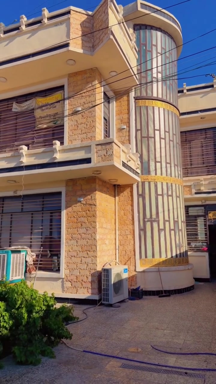 بيت  للبيع 🏡  👇👇🏠🏡🏘️🏚️   
سعر 225مليون 

المكان بغداد قضاء المحمودية حي السلام       اكتب تم بتعليقات يوصلك سعر تلقائي 🏠✅⭕️👇

استفسار او اتصال او زيارة 
مكتب حسين العارضي للوساطة العقارية 
***********
***********
***********
