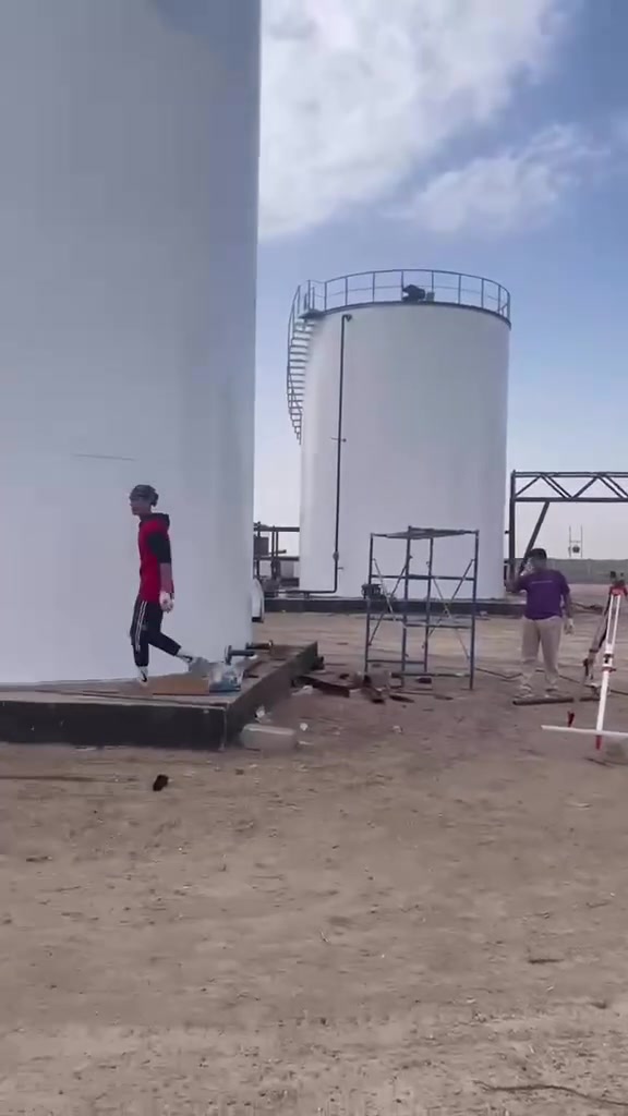 اريد مهندس او كهربائي مظبوط مشتغل بمصانع بوردات 
***********
