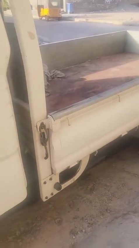 السلام عليكم كيه نثيه كفاله مديل ١٦رقم بغداد مسكر بلادي سعره ١٠٥
مكان بغداد الشماعيه ***********

نص مكتوب في الصور:
- CAMON 30 Pro 5G 23mm f/1.8 1/1852s ISO53
- CAMON 30 Pro 5G
- 23mm f/1.8 1/715s ISO51