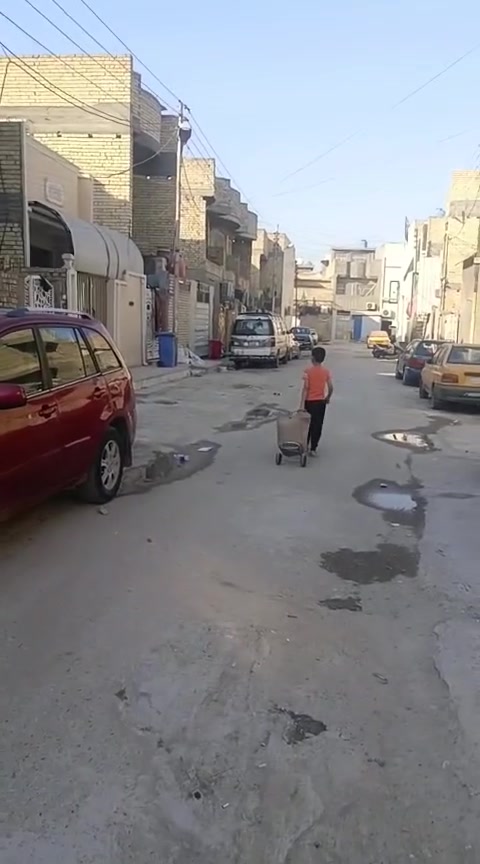 بيت 100متر  الىلديات ضياء الحلفي البيت فارغ والاستلام فوري للاستفسار ***********
