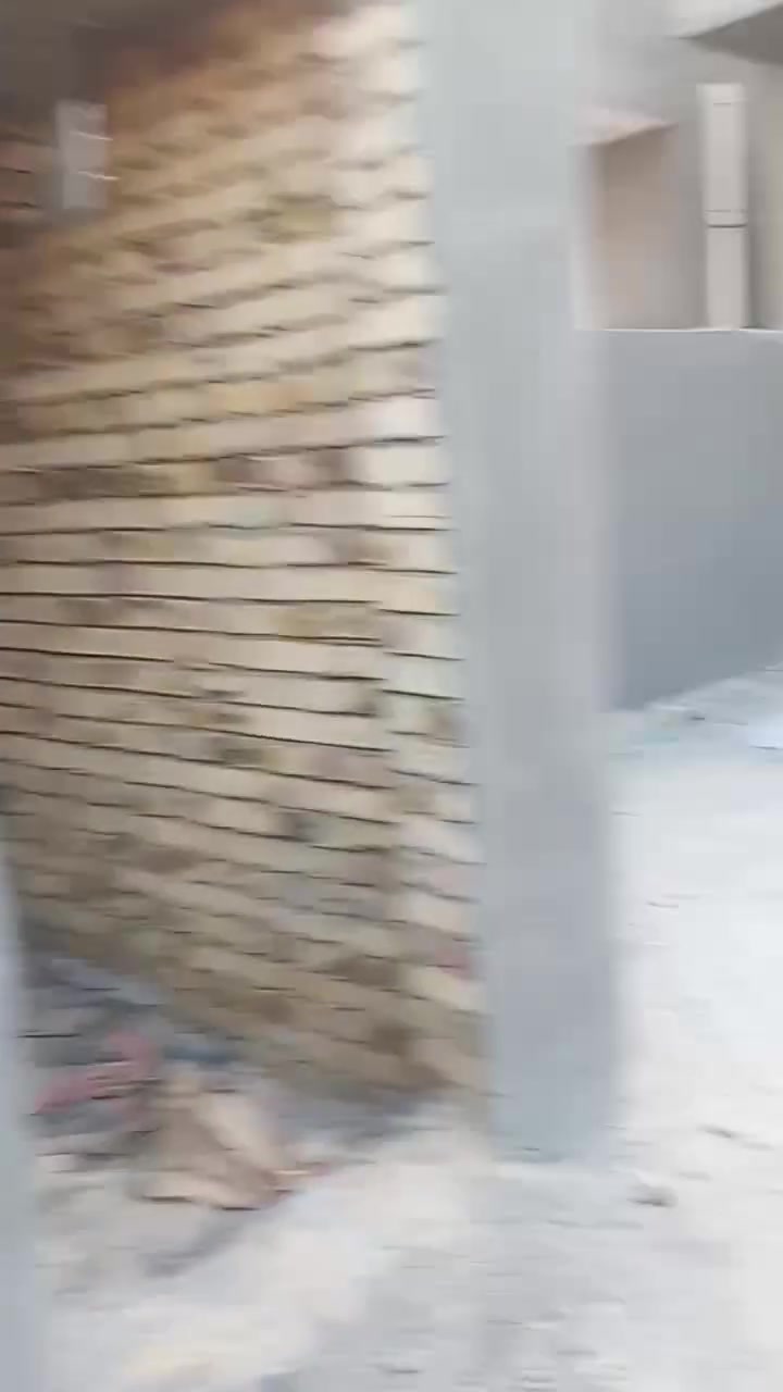بيت للبيع زراعي المساحه 350مترابوغنم الموقع حي التجار الشارع الفاصل بين الطابووالزراعي مقابيل الطابوشارع 20هاتف ***********
