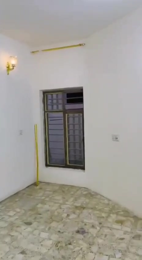 السلام عليكم عندي بيت الايجار  بدوره كفائات الصحه مساحته65متر طابقين بناء حديث مبي اي نقص البيت جاهز ماطور ماء تانكي صخان واير مولد واير نت حمام كامل كهربائيات البيت جاهز
يجاره 650 
***********
السلام عليكم عندي بيت الايجار  بدوره كفائات الصحه مساحته65متر طابقين بناء حديث مبي اي نقص البيت جاهز ماطور ماء تانكي صخان واير مولد واير نت حمام كامل كهربائيات البيت جاهز
