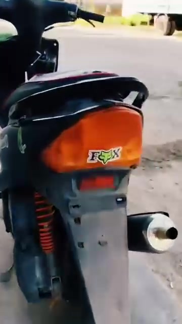 السلام عليكم ماكس عدله نضيفه
السعر ٤٧٥وبيها مجال قليل 

***********
