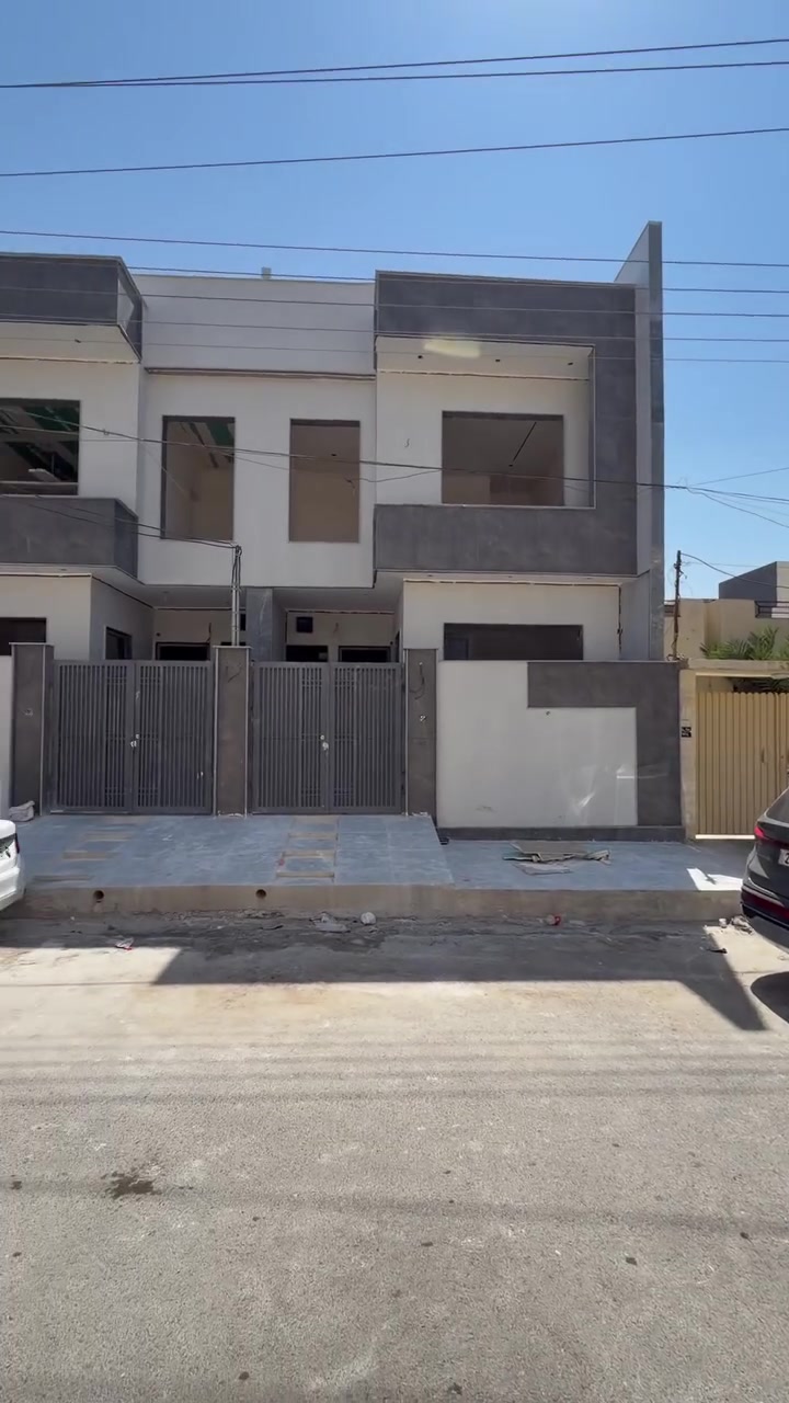 🏡 داران للبيع – حي الحدباء الأولى 🏡

فرصة مميزة للسكن والاستثمار في أحد أفضل مناطق الموصل.

✅ مواصفات كل دار:
🔹 المساحة: 120 متر²
🔹 الواجهة: 6 أمتار
🔹 طابقان
🔹 5 غرف نوم
🔹 تسليم مفتاح
🔹 تقع على شارع بعرض 10 أمتار

✨ بناء حديث وتشطيب مميز، جاهزة للسكن مباشرة، ومناسبة للعوائل الباحثة عن الراحة والموقع الهادئ.

📞 للاستفسار والمعاينة:
مكتب العمران لتجارة العقارات سايدين حي السكر 
📱 ***********
📱 ***********
