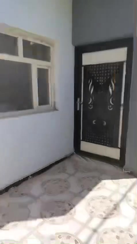 مجمع الوفاء السكني
120 متر طابق واحد غرفتين نوم + هول + صاله + مطبخ + صحيات
موقعه بالضبط على هاي الحديقة
بلوك 2 دار 9. للستفسار اكثر اتصل على
+964 781 770 0557
