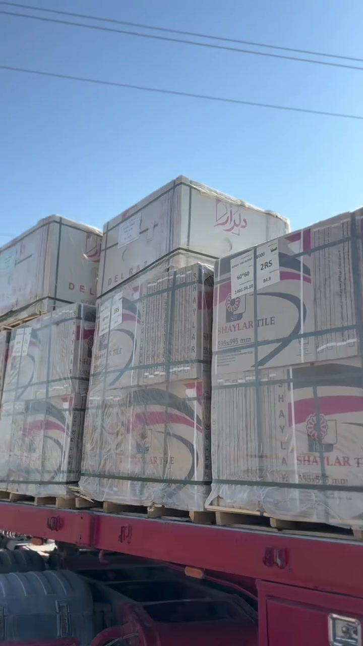 الجديد مستمر 🔥
وفرنالكم من جديد مختلف الانواع 
الوان حديثة وعصرية 
وكلشي ممكن يتغير بس #السعر_المناسب_ثابت
بورسلين ارضيات درجة اولى
شركة تاج الدين للسيراميك 💁🏼
الموقع الرئيسي :
واسط الحفرية مقابل محطة وقود الحفرية
الاتصال :
***********
***********
***********
***********
الجملة :
***********
***********
***********

