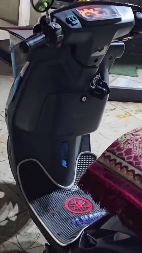 السلام عليكم دراجه لبيع بزون
كله بلادي موديل 99 دراجه خير من الله ماعوزه برغي رقمي (***********)
