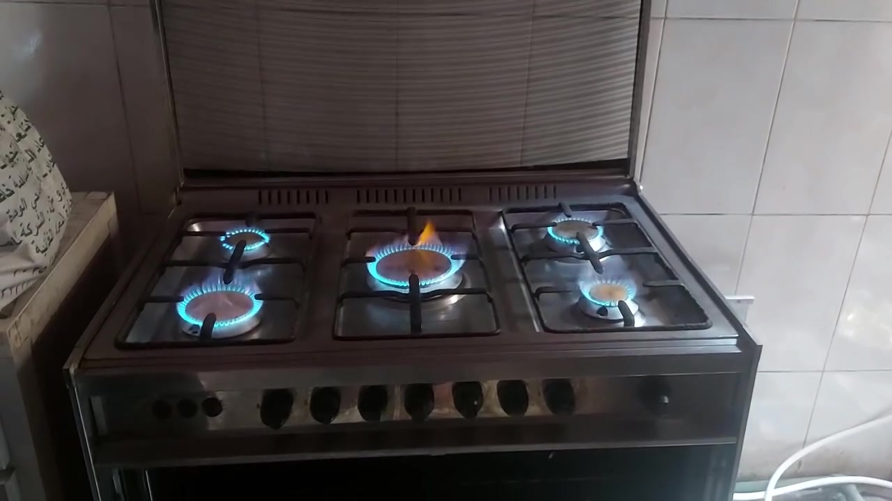 السلام عليكم طباخ للبيع لمكان بغداد الحسينيه مال الراشديه وهذا رقمي***********
