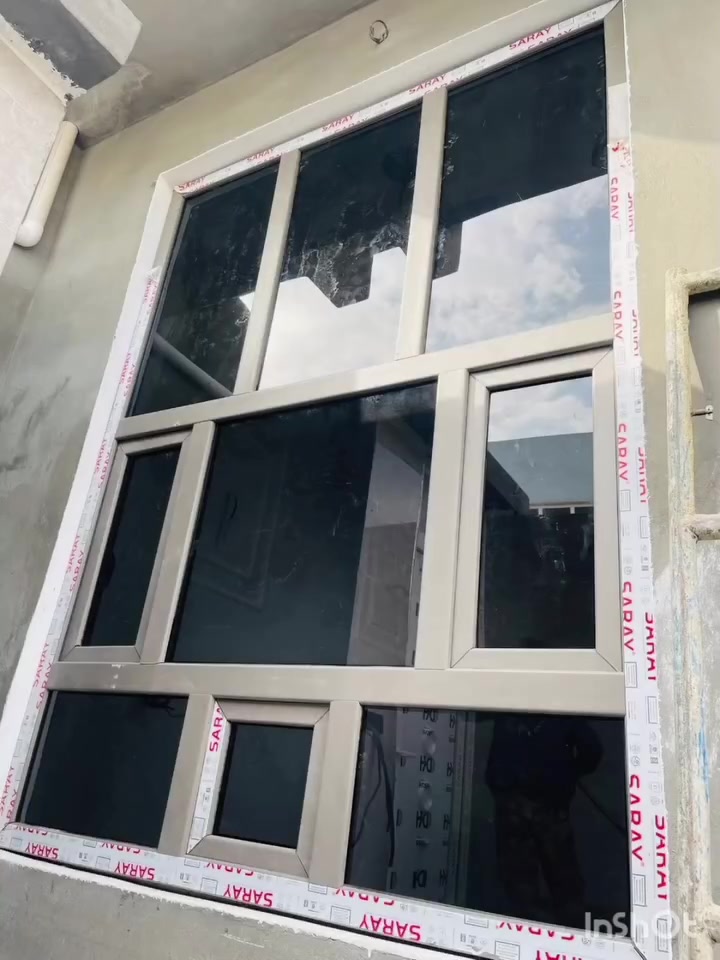 تبني بيتك الجديد في بابل وتريد شبابيك وأبواب تعزل حرارة الصيف، وتعيش معك العمر كله؟ 🏡✨كلنا نعرف أن جودة الألمنيوم وإكسسواراته هي التي تحدد إذا كان بيتك سيكون مريحاً وهادئاً، أو ستعاني فيه من دخول الأتربة وصوت الشارع والحرارة المستمرة.في [معمل بركات الزهراء (ع) ]، نضمن لك أعلى مواصفات الجودة بأسعار تنافسية تناسب ميزانية تشطيب بيتك:دقة عالية في التصنيع وعزل تام (حراري وصوتي) بنسبة 100%.إكسسوارات ومقابض أصلية قوية تتحمل الاستخدام اليومي لسنوات.تنوع كبير في الألوان والموديلات الحديثة (الأسود المطفأ، الرمادي، والبيج) التي تناسب الواجهات المودرن.التزام صارم بمواعيد التسليم والتركيب (بدون أي تأخير).🎁 عرض خاص لأهلي في بابل: كشف وقياسات مجانية داخل المحافظة عند طلبك تشطيب نوافذ وأبواب منزلك بالكامل!📞 للاستفسار وحساب التكلفة التقريبية، أرسل لنا أبعاد شبابيك بيتك في رسالة، أو اتصل بنا مباشرة:[***********]📍 موقعنا: بابل - [حله نادر ٢ قرب مول أهل الخير ❤]
