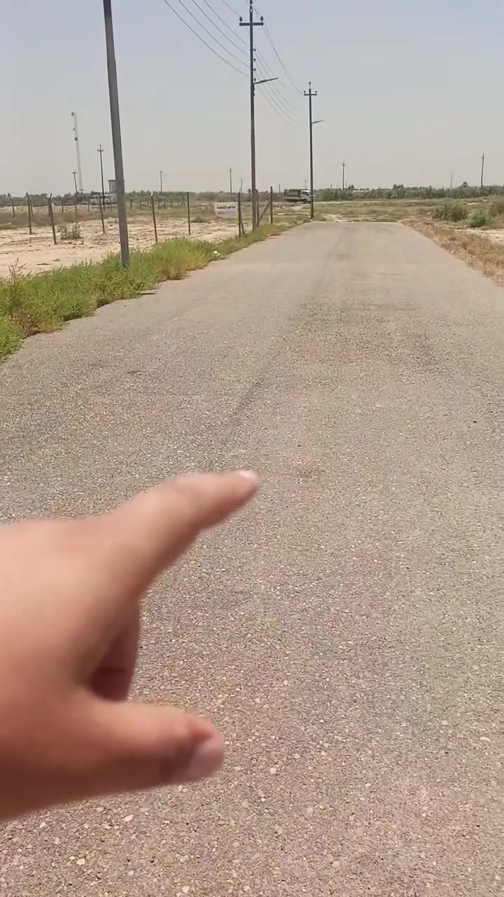قطعه ارض للبيع الدورة هوررجب 
سند ٢٥ مجمع المنتجع 
١٠٠ متر  كامل خدمات 
تبليط ومي وكهرباء 
***********
*********** او مراجعه مكتب ليث الجبوري للعقار 
السعر ٢٢ مليون
