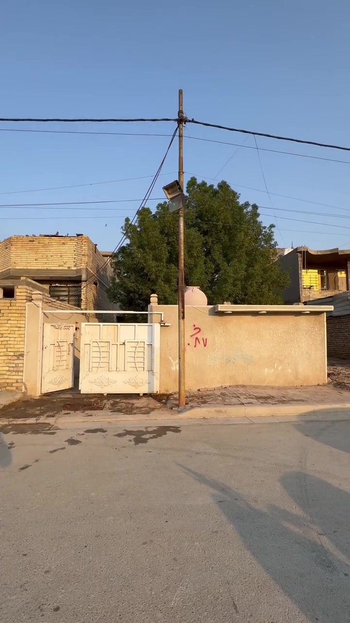 سلام عليكم دار لبيع مساحه 216متر
زراعي سبع قصور شارع ابو علي 

خدمات كامله 

عرض الفرع 8متر السعر 70وبي مجال 

*********** بي وتساب 

***********

أو مراجعة المكتب التساهل عنوان سبع قصور شارع ابو علي قرب أسواق سواعد بيت عربي
