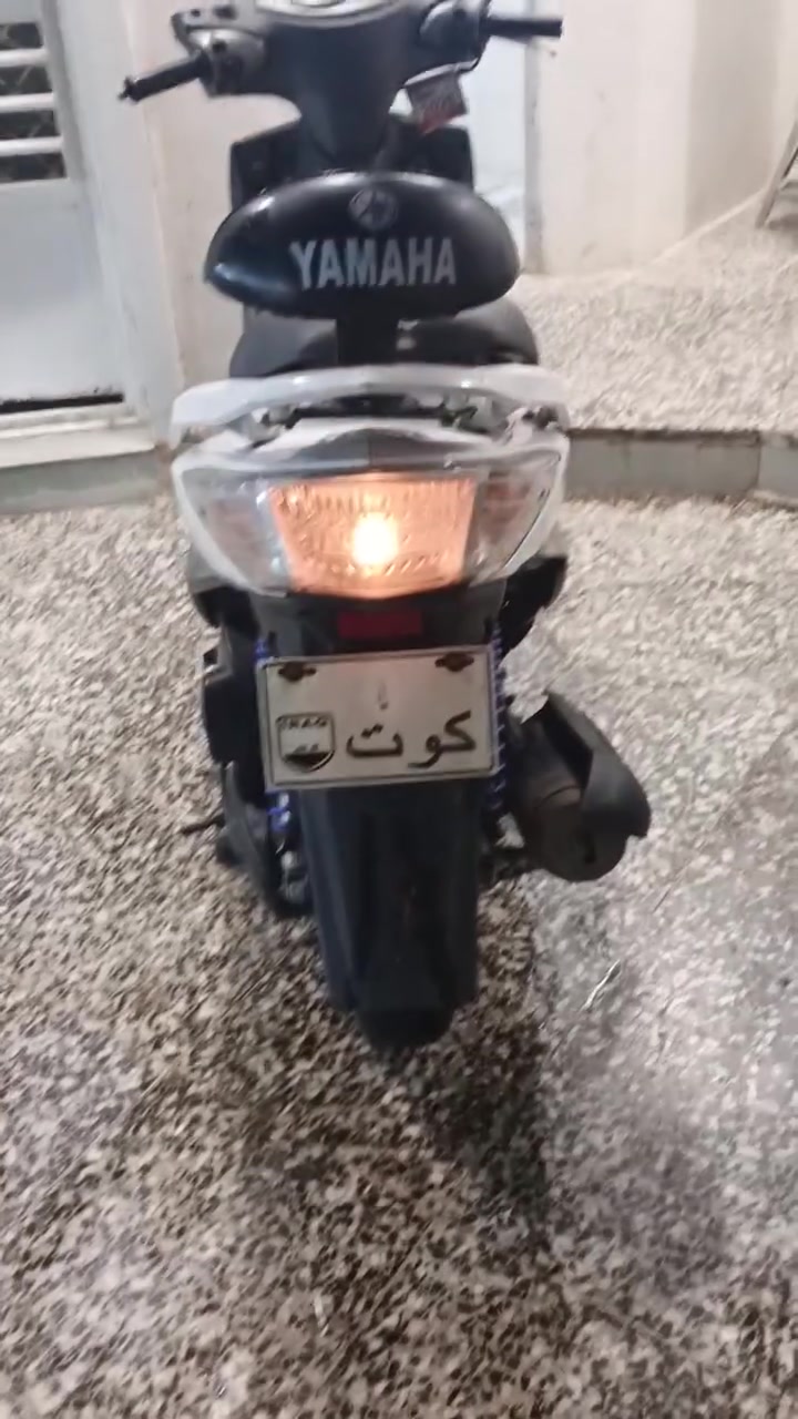 سلام وعليكم للبيع دراجه سكنس فحل كابريتر موديل 2007شغاله من الطول للطول شاير دبل شاره لايت  عالي ناصي كل نقص مابيهه ربع مذب عليهه نكره سلف بي وكت تايرات جدد بريكات كل نقص مابيهه كل صوت مابيهه سعر خاص الرقم *********** بي واتساب @المكان بغداد محموديه حي العسكري

