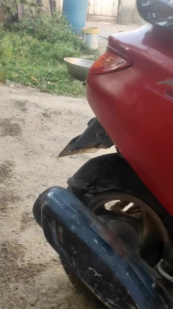 للبيع او للمراوس
مكينه خرسه وناعمه كهربائية شغاله 
سعره 400 وبي مجال شي قليل مكاني حله سياحي للتواصل ***********
