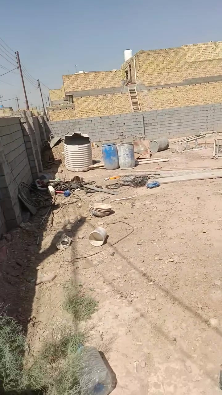 قطعه للبيع زراعي مساحه 400 خلف بانزين خانه حجي عبد الحسن ملاغي قريبه عله شارع بني زيد متوفر ماء كهرباء شارع 12متر تصال عله هاذه رقم سعر مناسب ***********

