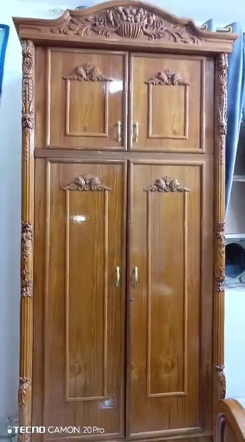 سلام عليكم كنتور للبيع تنزكام خشب عراقي بابين وملحق سعر 200 وبي مجال تواصل واتساب ***********
