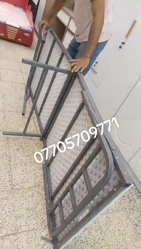 معرض محمد راضي للاثاث الحديث  السرير العسكري القابل لطي  ابعاد السرير  العرض80سم  الطول 2متر *********** #بغداد_موصل_انبار_تكريت_صلاح_الدين  #سرير_يتطبك_موديل_عسكري1  #بغداد_البصره_الموصل_اربيل_كربلاء_الفلوجه 
